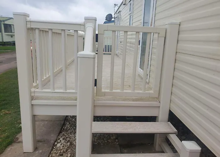 Yellow 3 Caravan Ingoldmells 6 Berth 3 Bedrooms
