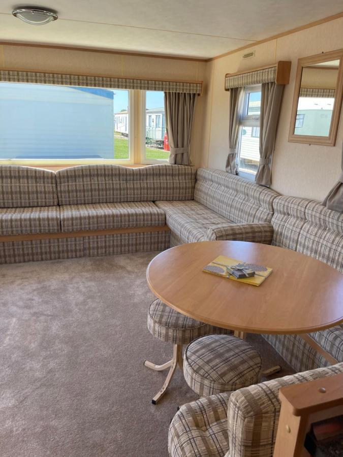 Yellow 3 Caravan Ingoldmells 6 Berth 3 Bedrooms