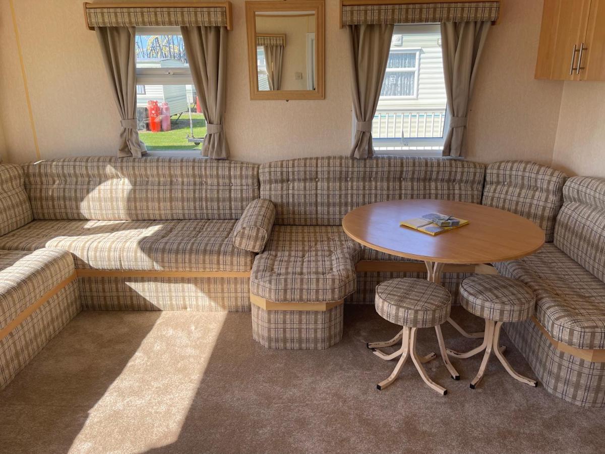 Vakantiehuis Yellow 3 Caravan Ingoldmells 6 Berth 3 Bedrooms *