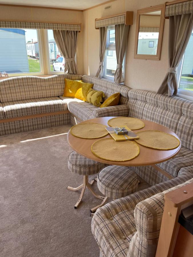 Vakantiehuis Yellow 3 Caravan Ingoldmells 6 Berth 3 Bedrooms *